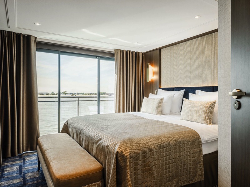 Grand Balcony Suite (Diamond Deck)